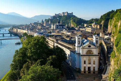 Von Wien aus: Tagestour nach Hallstatt und Salzburg &amp; Bootstour