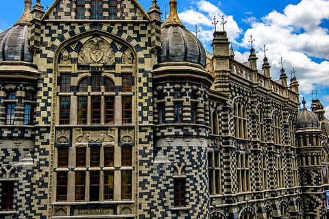 Downtown Medellín: Botero, Art, Markets & Local Snacks