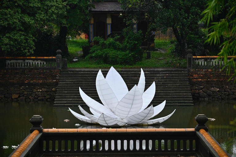 Hue: Imperial City Walking Tour Small Group (max 6 )