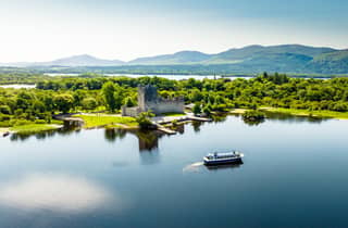 Killarney: Malerische Bootsfahrt auf dem Loch Léin ab Ross Castle