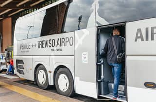 Flughafen Treviso nach Mestre und Venedig mit dem Expressbus