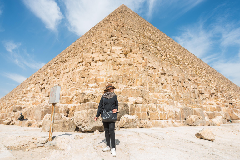 Hurghada: Grand Egyptian Museum, Pyramids & Sphinx Day Trip Shared Tour with Lunch & Entrance Ticket