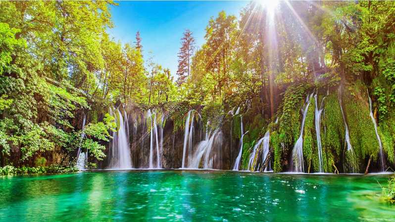Zadar: Plitvice Lakes with Boat Ride and Zadar Old Town Tour
