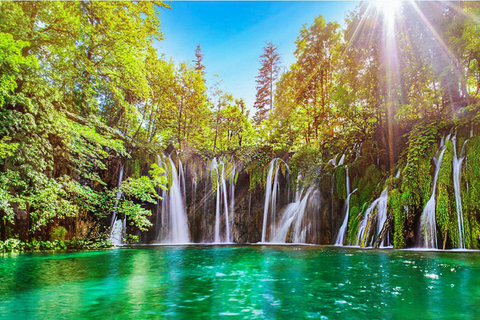 Zadar: Plitvice Lakes with Boat Ride and Zadar Old Town Tour