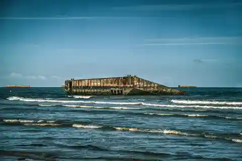 Normandy: Omaha and Arromanches Guided Tour
