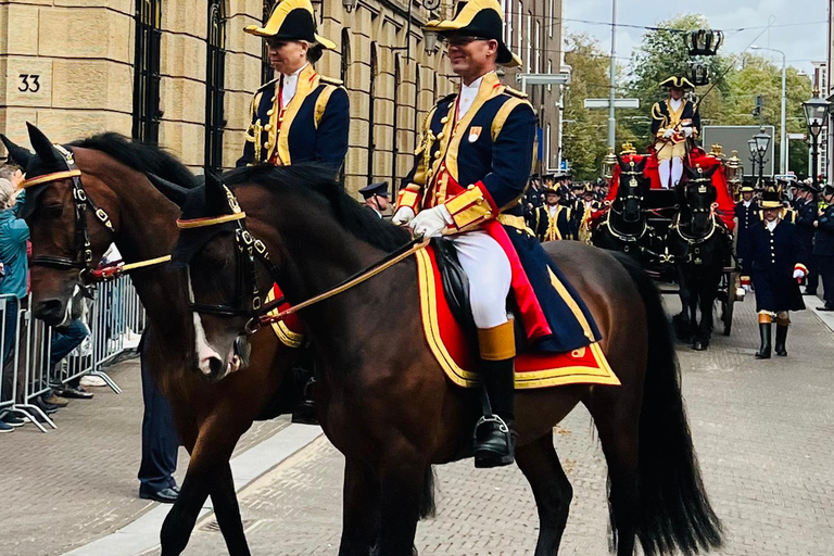 The Hague: Prinsjesdag Guided Walking Tour with Snack