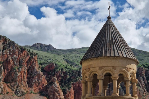 Yerevan: Noravank, Tatev, Zorats Karer & Areni Tour
