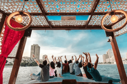 القاهرة: رحلة فلوكة خاصة مع العشاء والمشروبات