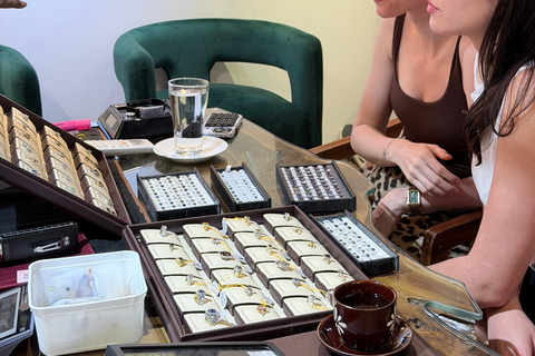 Colombo: Private Architecture transfer with Lunch & Tea