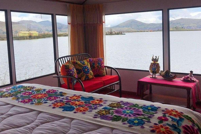 Puno: Ausflug zu den schwimmenden Inseln Uros 2D