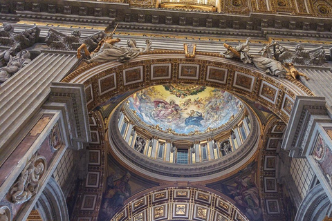 Vaticano: Ingresso Riservato alla Basilica di San Pietro e alla CupolaTour privato in Russia