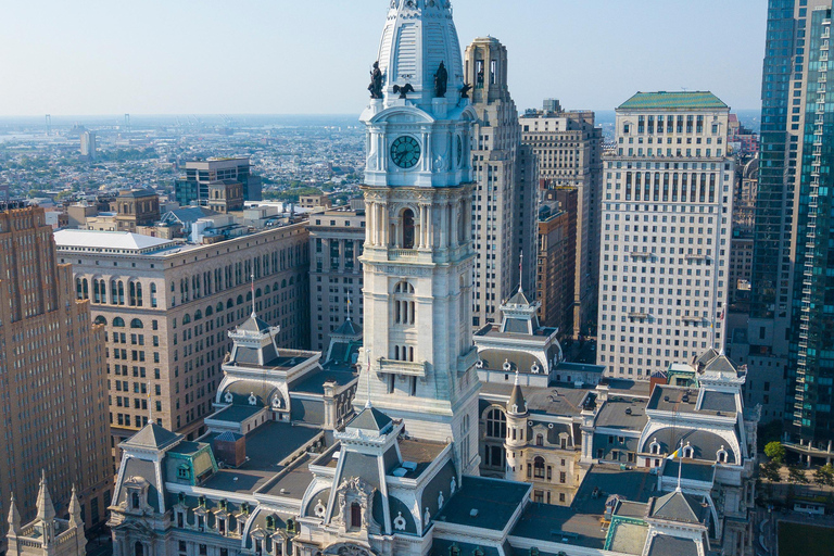 From NY: Lancaster Pennsylvania and Philadelphia day Tour English Tour