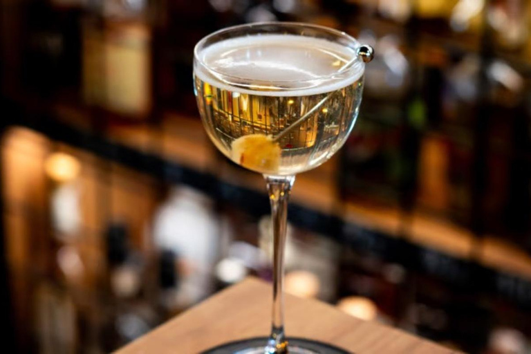 Wrocław: Guided Cocktail Tasting at Szkocka Cocktail Bar