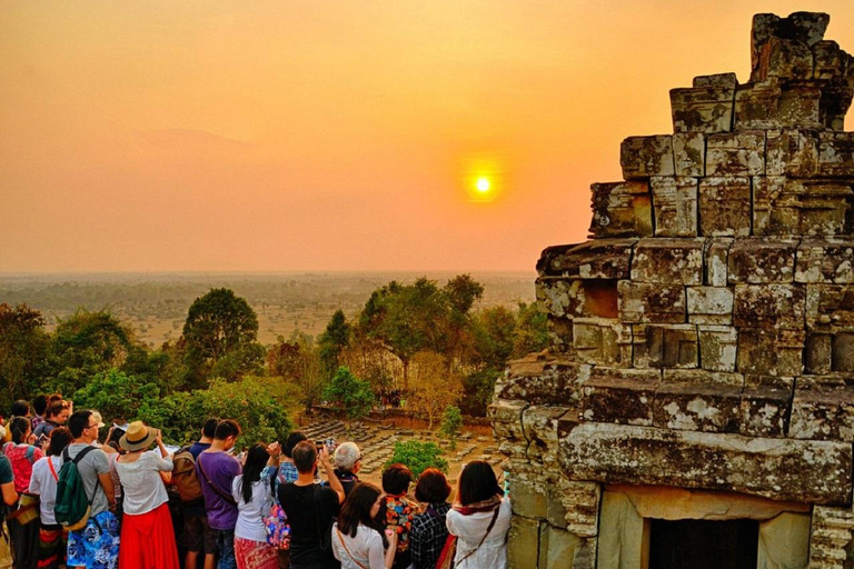 Siem Reap : Visite en petit groupe d&#039;Angkor Wat d&#039;une journée entière et coucher de soleilSiem Reap : Visite d&#039;Angkor Wat en petit groupe et coucher de soleil