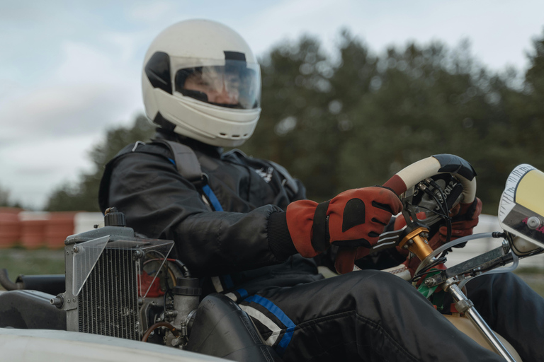 Krakau: Indoor-Go-Karting (24-Minuten-Rennen)