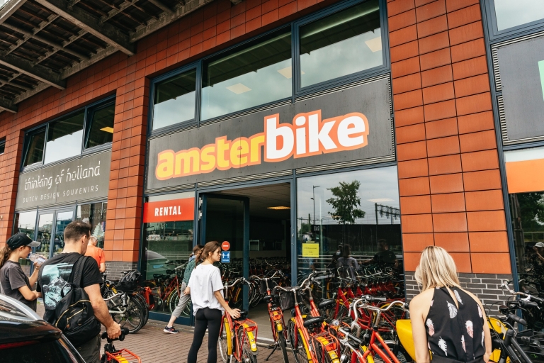 Amsterdam : visite du centre-ville à vélo en petit groupeVisite de groupe en allemand