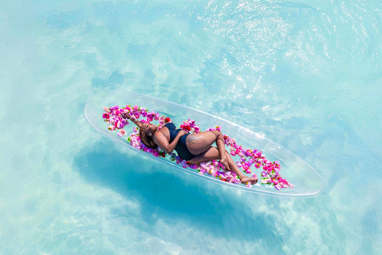 Aruba Clear Kayak Photoshoot with Cocktails