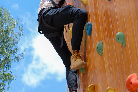 Addis Abeba Entoto Mtn: Reiten, Paintball und ZiplineEntoto Mtn: Reiten, Paintball und Zipline-Hochseilgarten