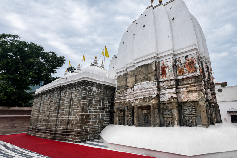 Rishikesh: Walk Rituals, River Views & Markets with Local