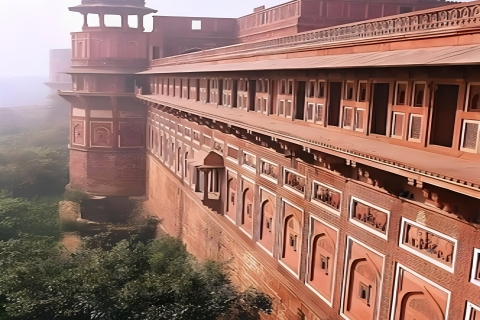 Abends Besichtigung der Stadt Agra mit Agra Fort und Mehtab Garden.Von Delhi aus: All Inclusive Abendtour durch die Stadt Agra