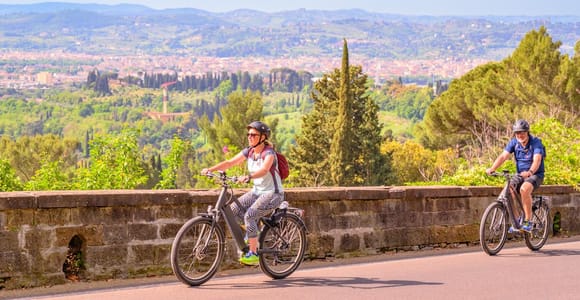 E-Bike Tour with Olive Oil Tasting or Relax in the Pool