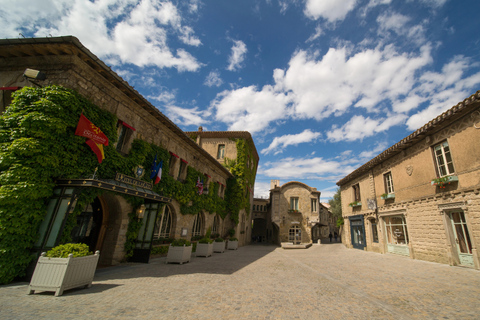 Carcassonne: Private Guided Tour with Your Mobile Phone Carcassonne: The Code of Saint Louis and the Double Walls with Physical Kit and Guide