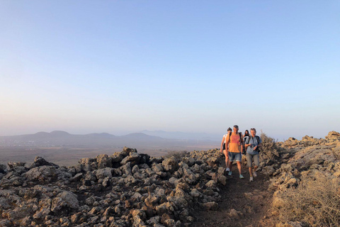 Fuerteventura: Sunset Volcano Walk & Stargazing Tour