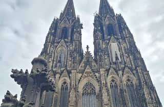 Köln: Schloss Drachenburg & Bonn-Tour mit Tickets