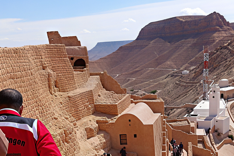 From Djerba: 2-Day Desert, Chenini, Ksar Ghilane, and Matmata Tour
