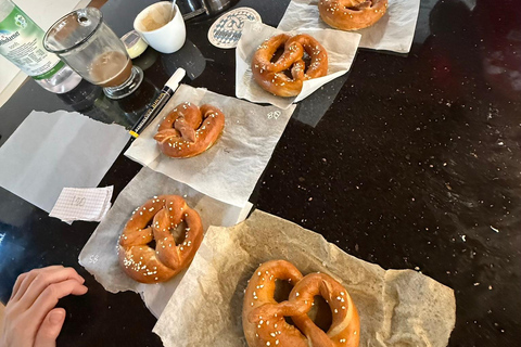 Garmisch-Partenkirchen: BrezelbackenGarmisch-Partenkirchen: Brezel backen