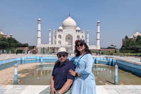 Delhi: Sunrise Taj Mahal and Agra Fort Group Tour