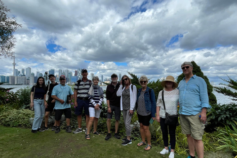 Toronto: Toronto Islands Guided Boat and Walking Tour