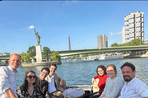 Paris: Private Seine River CruiseInitiation 1,30h