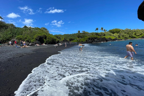 Oahu to Maui: Road to Hana Adventure Tour with Air Ticket