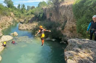 Anna: Erstaunliches Wasser-Canyoning-Erlebnis in der Nähe von Valencia
