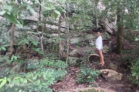 ELLA Lipton Seat Tea Test & Pluck 9Arch, Waterfalls, & Food Lipton's Seat, Little Adam Peak, 9 Arch, Ravana Waterfalls
