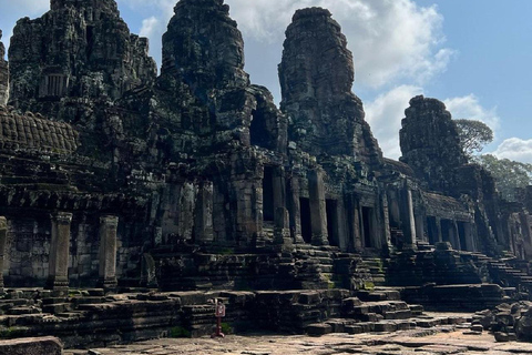 Siem Reap: Small Group Tour 1 day at Angkor with sunrise Small Group Tour in Spanish