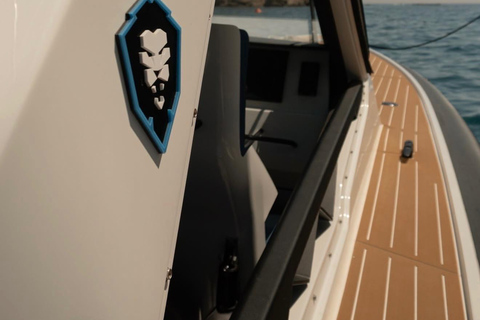 Mykonos to Paros & Antiparos by Ronin 35', transfer included