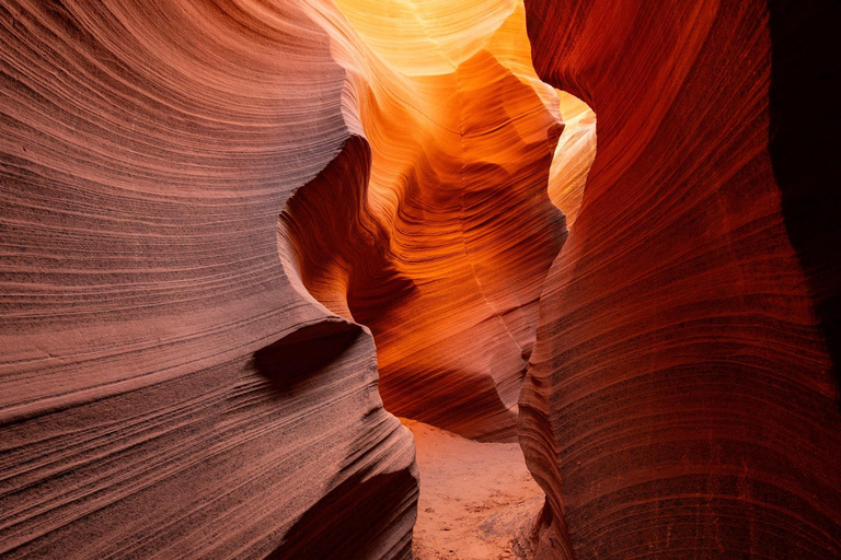 Page: Gorgeous Three Guided Tour