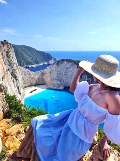 Zakynthos: Semi Private Shipwreck & Blue Caves Max 10 guests