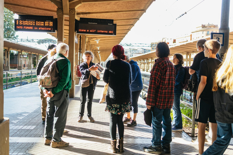 Roma: Antigua Ostia Antica: Excursión guiada de medio día en tren