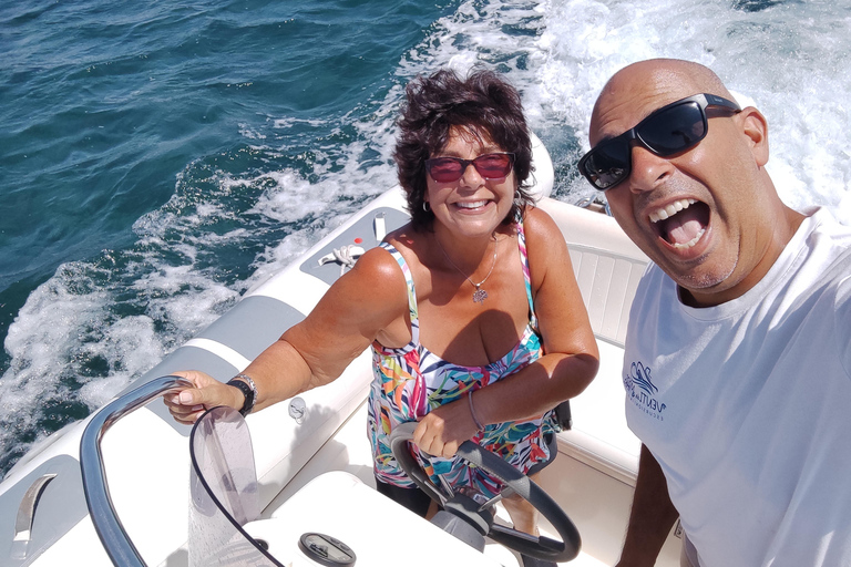 Cagliari: Devil’s Saddle Boat Tour with 4 Stops and Prosecco Cagliari: Sunset Boatour,Last Dive at Devil's Saddle eDrinks