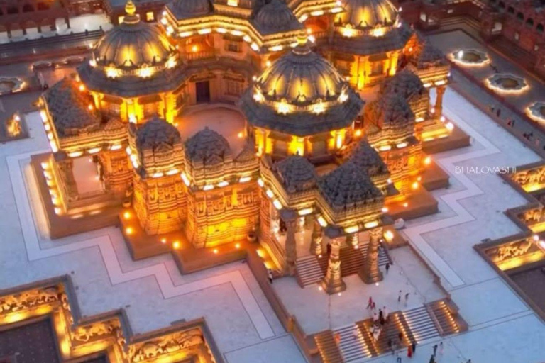 Delhi: Akshardham Temple Tour with Light and Water Show Akshardham Water & Light Show with Car+Guide+Tickets