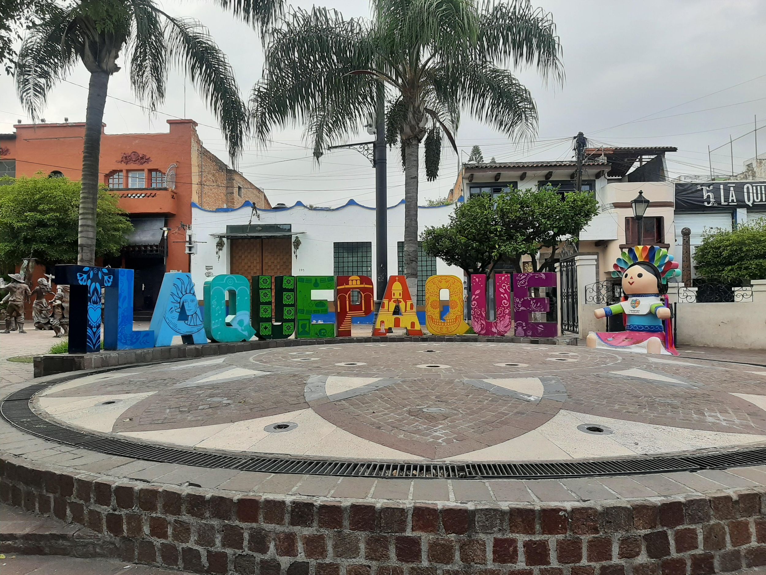 Die magische Stadt Tlaquepaque: Kunsthandwerker, Traditionen, Architektur