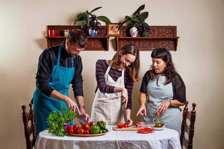 Athens: Farmer's Market Visit and Vegan Cooking Class