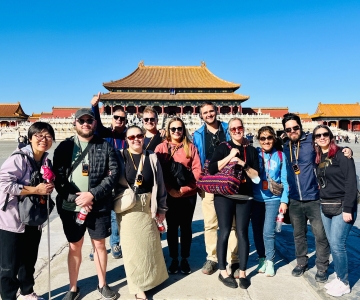 Beijing: Forbidden City and Jinshan Park Walking Tour
