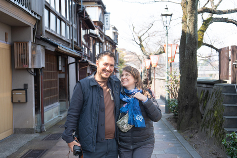 [Deer & Samurai History] Nara Guided Walking Tour+Photoshoot 3 Hours Walking Tour + Photo Service (small-group max. 6)