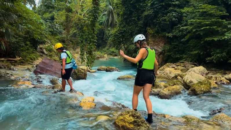 Себу: Групова екскурзия Kawasan Falls Canyoneering with Ziplining