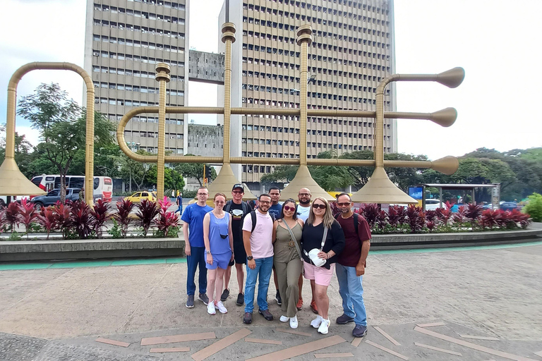 Tour a pie gratis por la SalsaTour gratuito de salsa