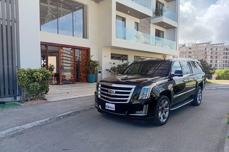 Punta Cana: VIP Cadillac Transfer to/from Airport (PUJ)